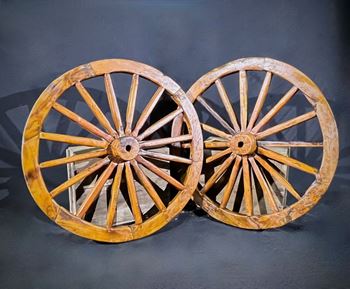 Picture of Wagon Wheels - hand carved (Large)